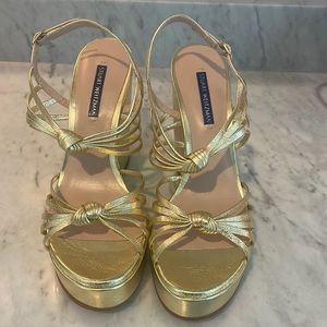 Stuart Weitzman Metallic Gold Saffron Wedge Sandal Size 9